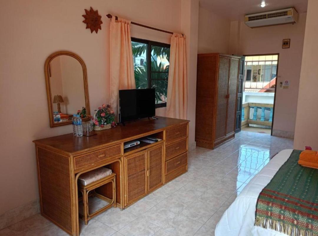 Patong Sunbeach Mansion Eksteriør billede